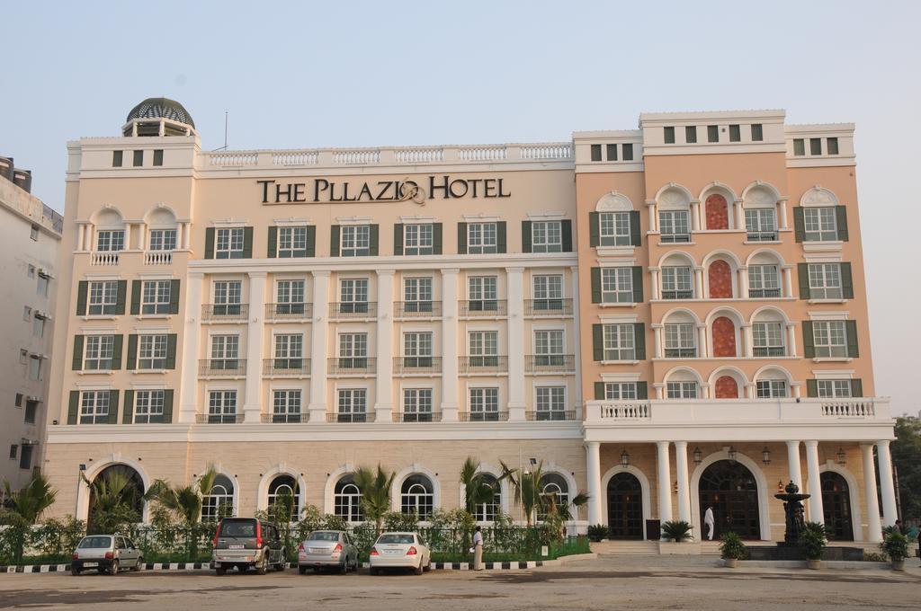 The Pllazio Hotel Γκουργκάον Εξωτερικό φωτογραφία