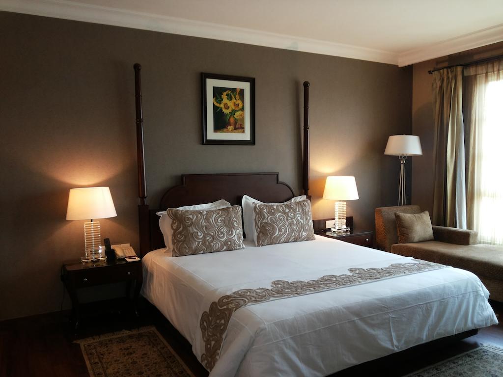 The Pllazio Hotel Γκουργκάον Εξωτερικό φωτογραφία