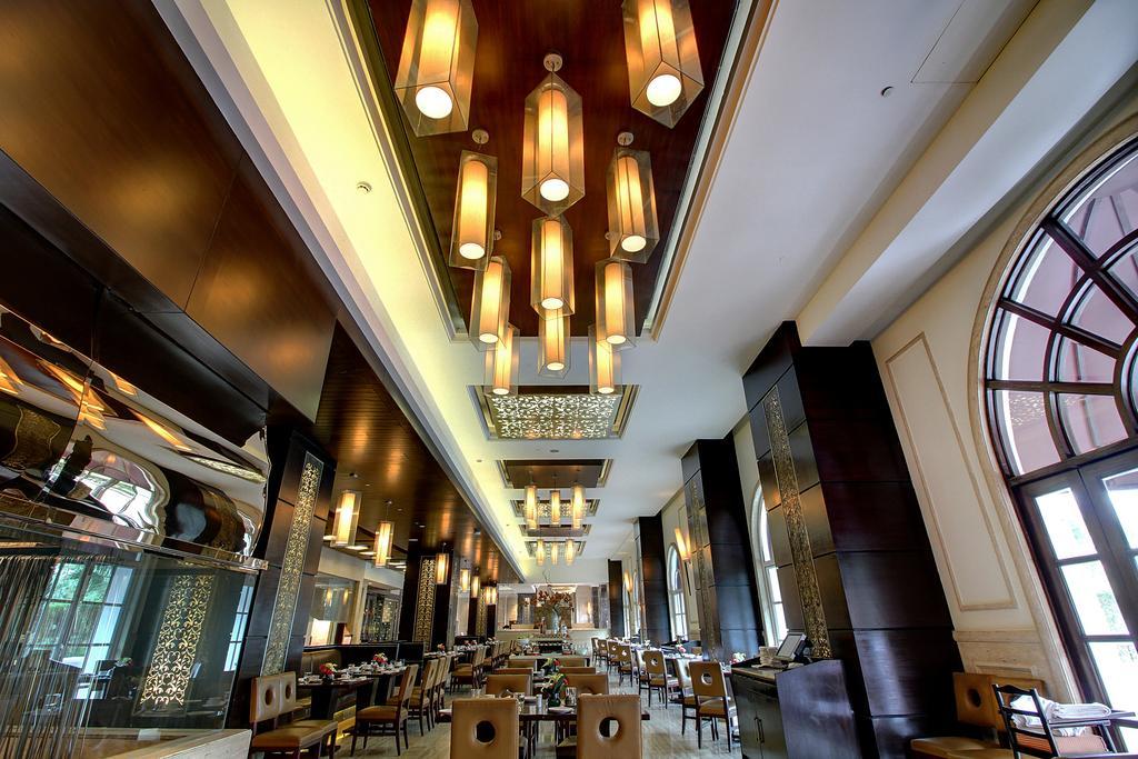 The Pllazio Hotel Γκουργκάον Εξωτερικό φωτογραφία