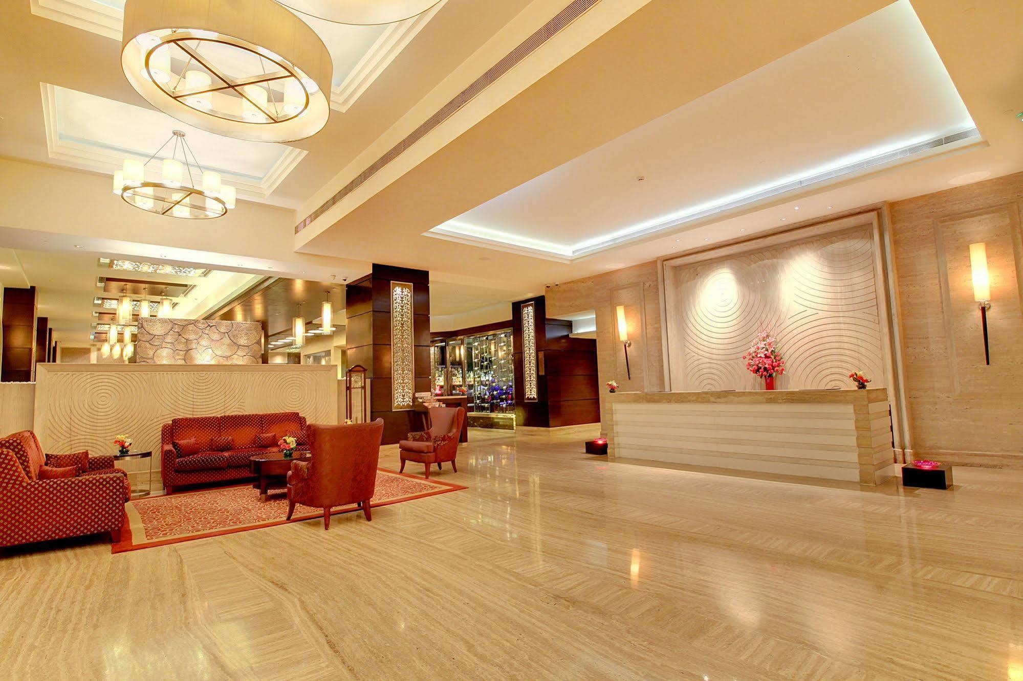 The Pllazio Hotel Γκουργκάον Εξωτερικό φωτογραφία
