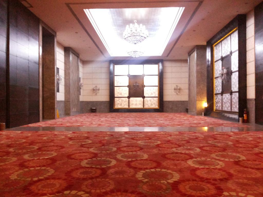 The Pllazio Hotel Γκουργκάον Εξωτερικό φωτογραφία