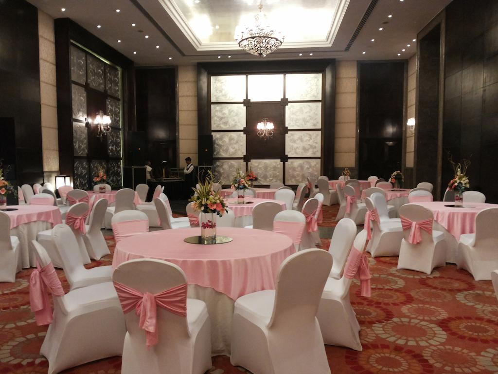 The Pllazio Hotel Γκουργκάον Εξωτερικό φωτογραφία